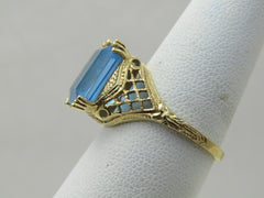 14kt Swiss Blue Topaz Ring, 5.25 TCW, Sz. 7.5, 4.22.gr. Vintage Themed Design