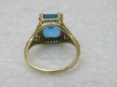 14kt Swiss Blue Topaz Ring, 5.25 TCW, Sz. 7.5, 4.22.gr. Vintage Themed Design