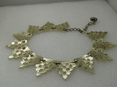 Vintage Pointed Wreath Necklace, Diamond Pattern, 16", Gold Tone, 1960's