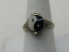 Vintage Sterling Yin Yang Poison Ring, Unisex, Sz. 9.5, 1960's-1980's - BOHO