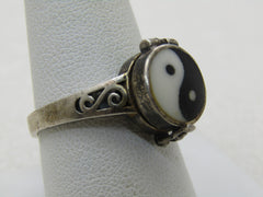 Vintage Sterling Yin Yang Poison Ring, Unisex, Sz. 9.5, 1960's-1980's - BOHO