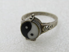 Vintage Sterling Yin Yang Poison Ring, Unisex, Sz. 9.5, 1960's-1980's - BOHO