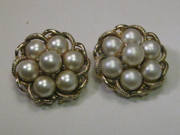 Vintage 1960s Coro Baroque Pearl Clip on Earring – Bridal Gold and Pearl Non Pierced Earrings – order Designer Coro Mid Century Pearl Clip Ons