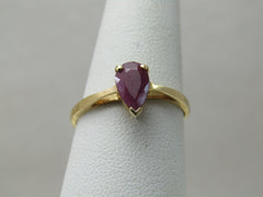 Vintage 10kt 1 CTW Pear-Shaped Ruby Ring, Sz. 7.75, 1.60 Gr.