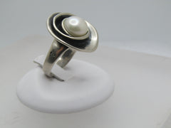 Vintage Sterling Lady Pearl Modernist Ring, Sz. 7, Signed ilpada