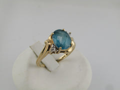 Vintage 10kt Blue Topaz Diamond Ring, Sz. 9, 1980's, 3.06 grams.