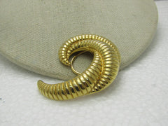 Vintage Curved Scarf Clip, Gold Tone, 1980's.  2.25"