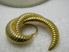 Vintage Curved Scarf Clip, Gold Tone, 1980's.  2.25"