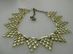 Vintage Pointed Wreath Necklace, Diamond Pattern, 16", Gold Tone, 1960's