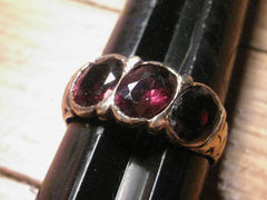 Vintage Ring,  14kt  Victorian Yellow Gold Triple Garnet Ring, Engraved Band, sz. 9.5, 5.04 gr.