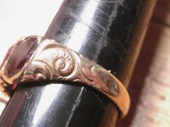 Vintage Ring,  14kt  Victorian Yellow Gold Triple Garnet Ring, Engraved Band, sz. 9.5, 5.04 gr.