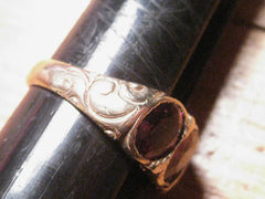 Vintage Ring,  14kt  Victorian Yellow Gold Triple Garnet Ring, Engraved Band, sz. 9.5, 5.04 gr.