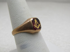 Vintage 10kt Masonic Created Ruby Ring, Sz. 8