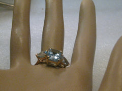 14kt Yellow Gold Emerald & Pear Cut Blue Topaz Ring, sz. 9, 3.94 gr. 6.3 tcw