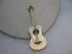 Vintage Guitar Brooch signed JJ, Rare, with string, 3", Gold Tone, Brushed