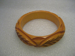 Vintage Bakelite Carved Bangle Bracelet - Butterscotch Leaf Pattern, 3/4" wide, 7/.75"