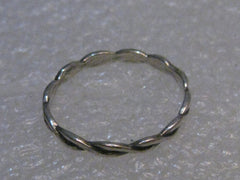 Vintage Sterling Silver Interwined Band/Ring, 2.5mm wide, Size7, .98 grams, signed $