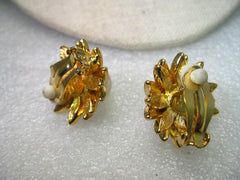 Vintage Joan Rivers Gold Tone Faux Pearl & Rhinestone Blossom Clip Earrings