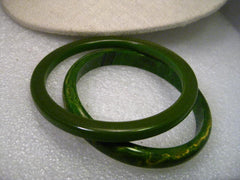 Vintage Lot of 4 Green Bakelite Bracelets, One Marbled End-of-Day 1/4"-1/5" wide, 7.5"
