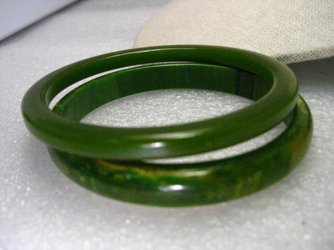 Vintage Lot of 4 Green Bakelite Bracelets, One Marbled End-of-Day 1/4"-1/5" wide, 7.5"